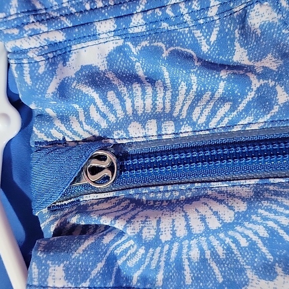 Coat - Picture 2 of 6